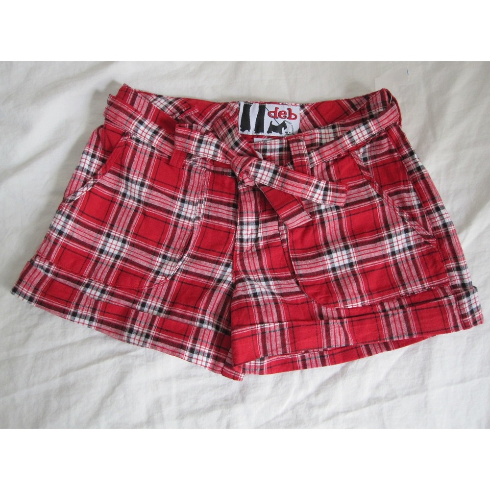 NEW DEB Short shorts sz 0 White Red Black‎ Plaid Cute comfy Checkered w/ Belt!